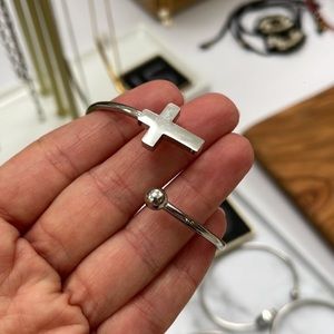 Unisex Stainless steel bangle Cross style adjustable one size